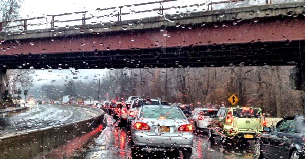 Rt. 17 Sunday morning bottleneck just south of Sloatsburg at Auntie El's. 