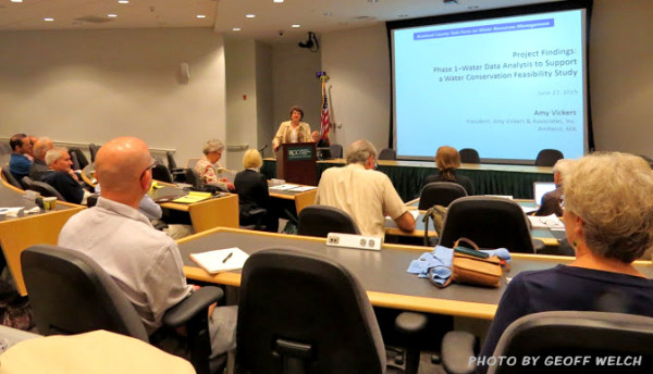 Amy Vickers presents her analysis of water use in Rockland County at a public meeting held by the Rockland County Water Task Force.